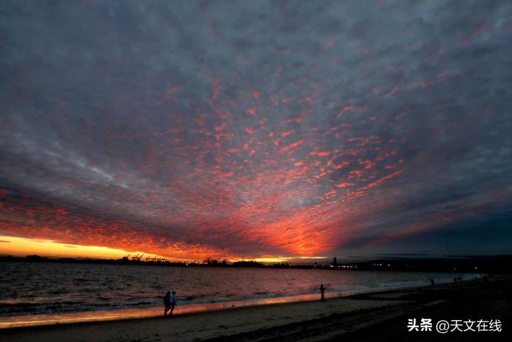 为什么天是蓝的（为什么天是蓝的地是绿的）-悠嘻资讯网