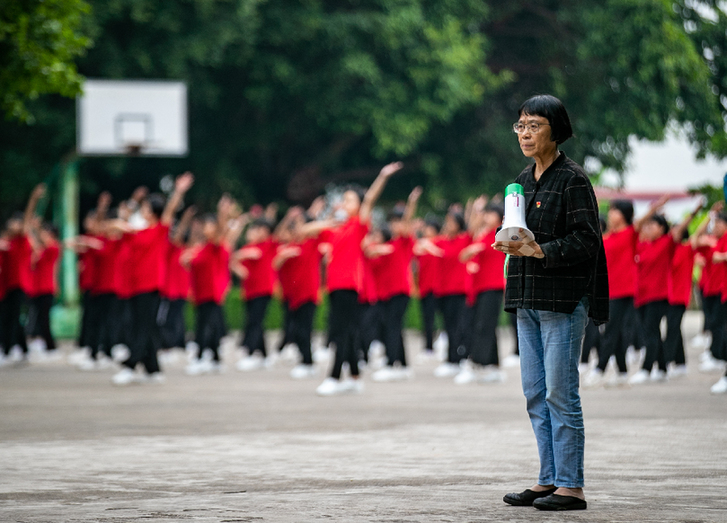 月人生打一成语是什么成语（人生月台）-第9张图片-昕阳网