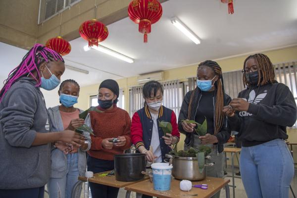 过端午节是什么（过端午节是什么节日）-悠嘻资讯网