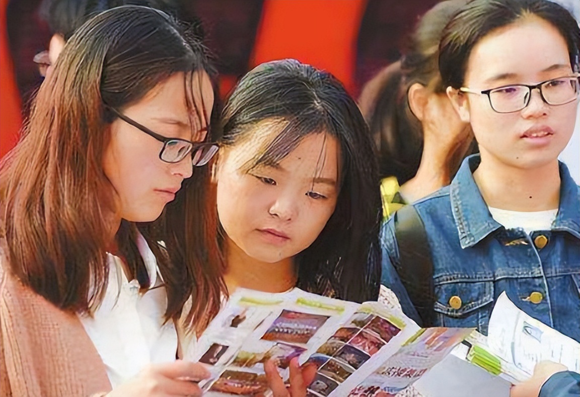 女孩最适合学的专业有哪些（女孩适合学什么专业好就业大学）-第10张图片-昕阳网